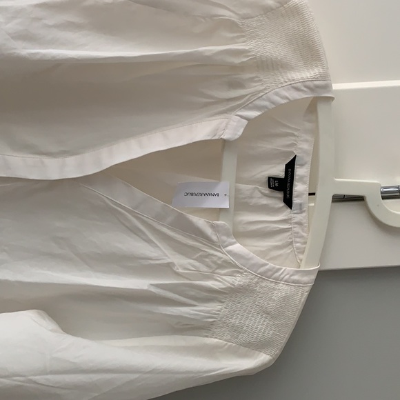 White Puffy sleeve Banana Republic top. - Picture 3 of 4